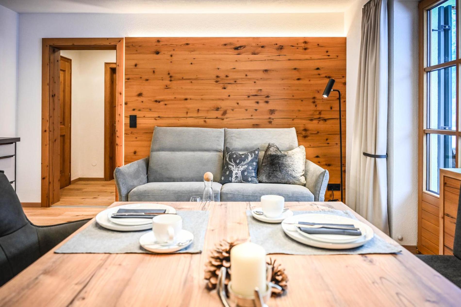Bernhard Apartment