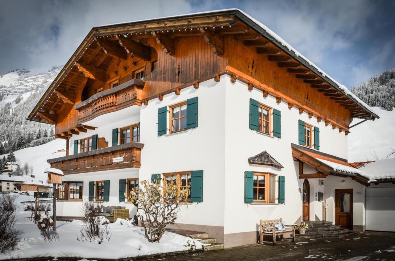 Bernhard Apartment Holzgau